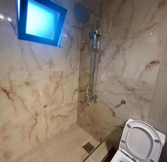 اتاق استاندارد سه تخته با بالکن, Guesthouse Liamra