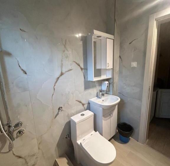 اتاق استاندارد سه تخته با بالکن, Guesthouse Liamra