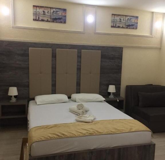 استودیوی استاندارد, Guesthouse Liamra