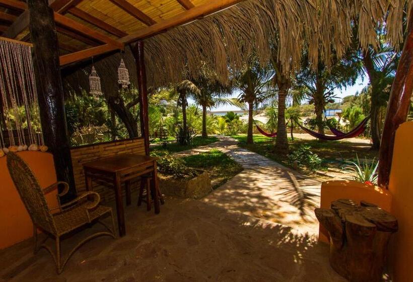 اتاق استاندارد سه نفره, Hospedaje La Quebrada