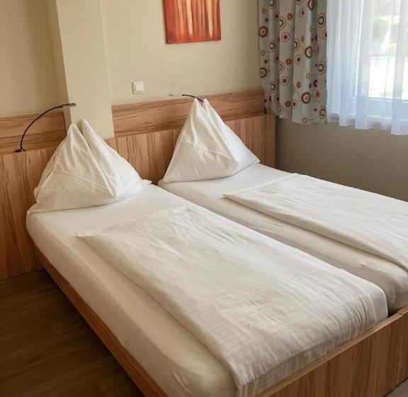 Номер Стандарт, Kolpingsfamilie Poysdorf