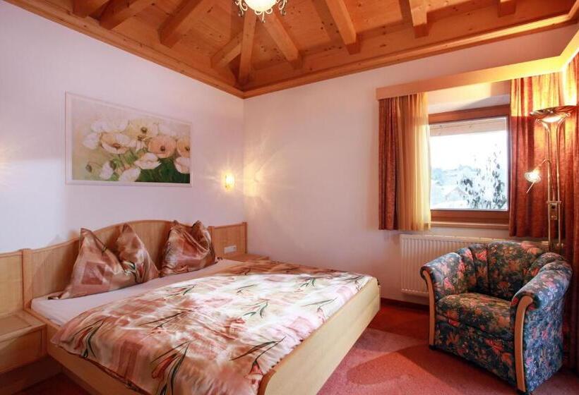 آپارتمان 1 خوابه با بالکن, Landhotel Eva