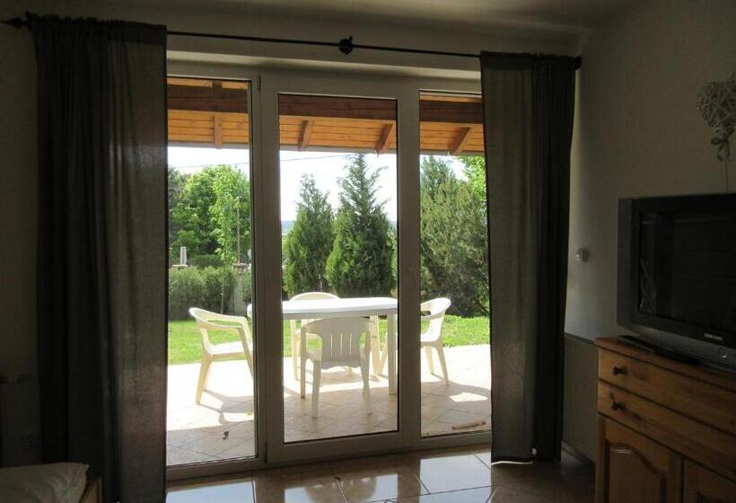Апартаменты 2 Спальни, Mediterrán Vendégház