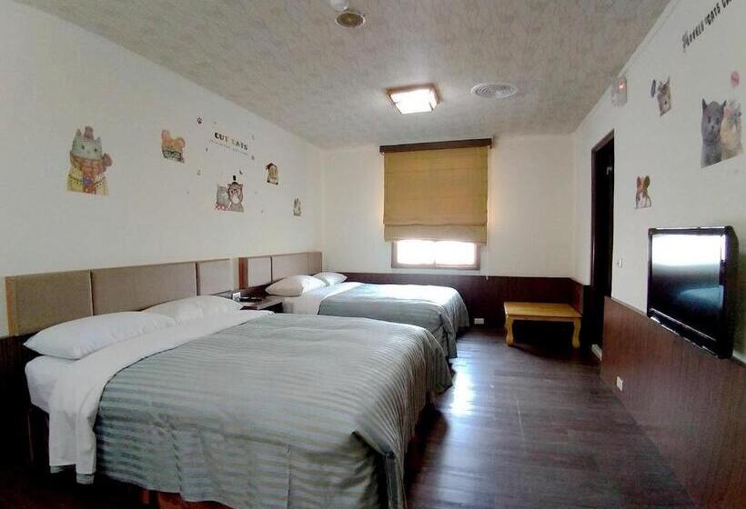 اتاق استاندارد چهار تخته, Toong Mao Resorts &