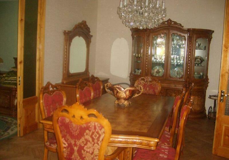 اتاق استاندارد با سرویس بهداشتی مشترک, Guest House Svetlana