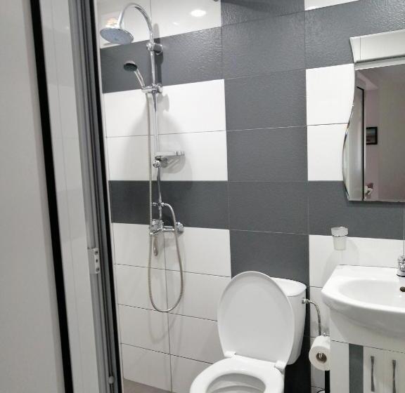 Полулюкс с Балконом, Ianakiev Guest House