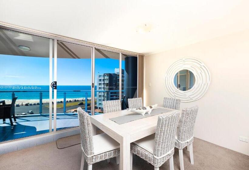 2 Bedroom Apartment with Views, Beaches International