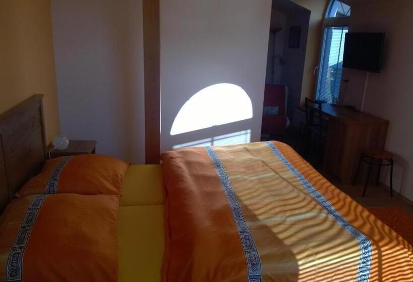 اتاق سوپریور, Penzion Lilie