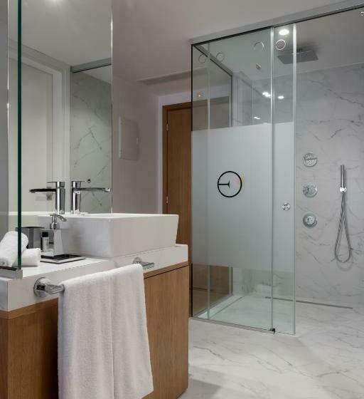 Семейный Номер Deluxe, Elia Ermou Athens