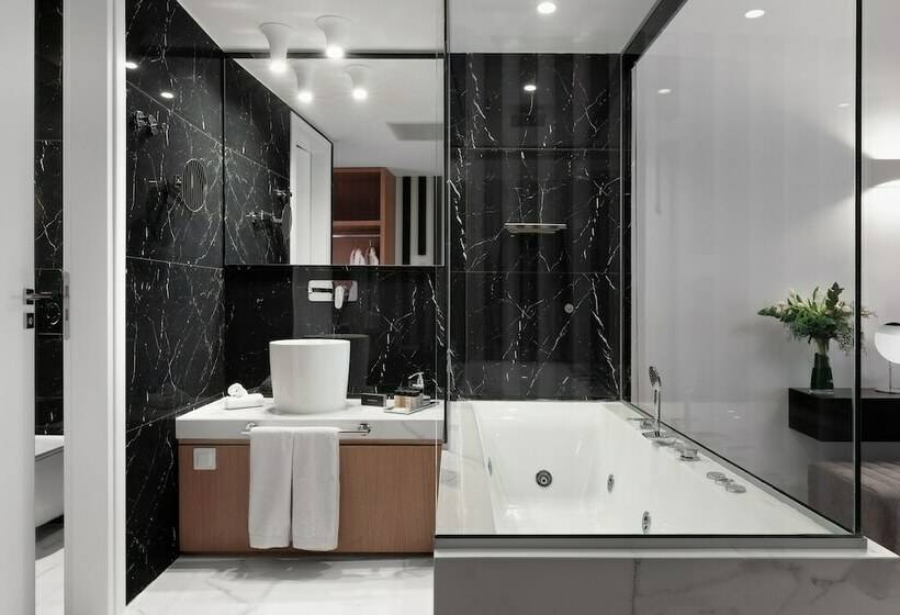 Номер Deluxe с Гидромассажем, Elia Ermou Athens