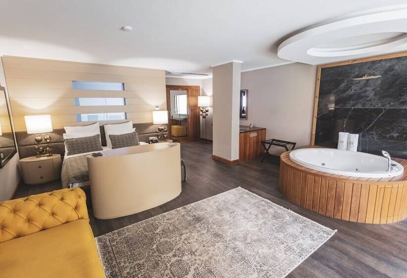 سوییت, Orka Cove Hotel Penthouse & Suites - Adults Only