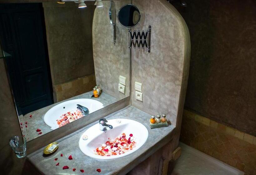اتاق دوبلکس, Riad Romance