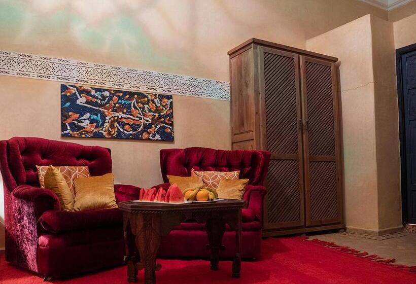 سوئیت سینیور, Riad Romance