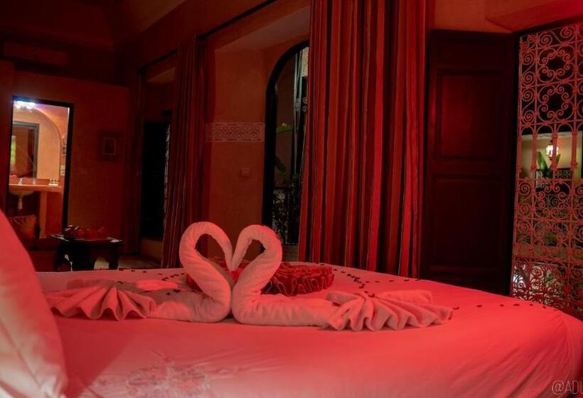 سوئیت سینیور, Riad Romance
