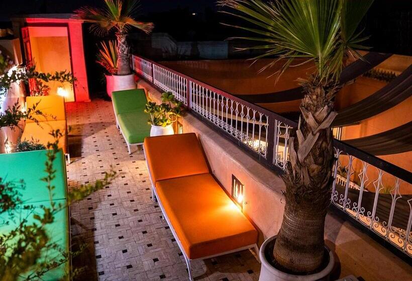اتاق پریمیوم چهارنفره, Riad Romance