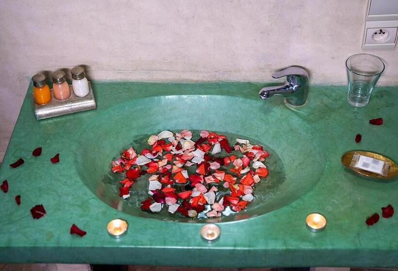 اتاق دوبلکس, Riad Romance