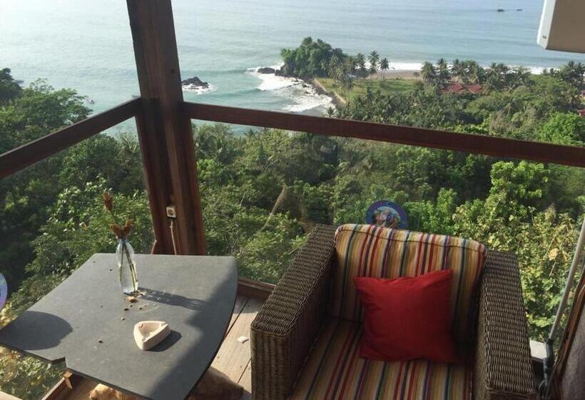 패밀리 룸, Karang Aji Beach Villa