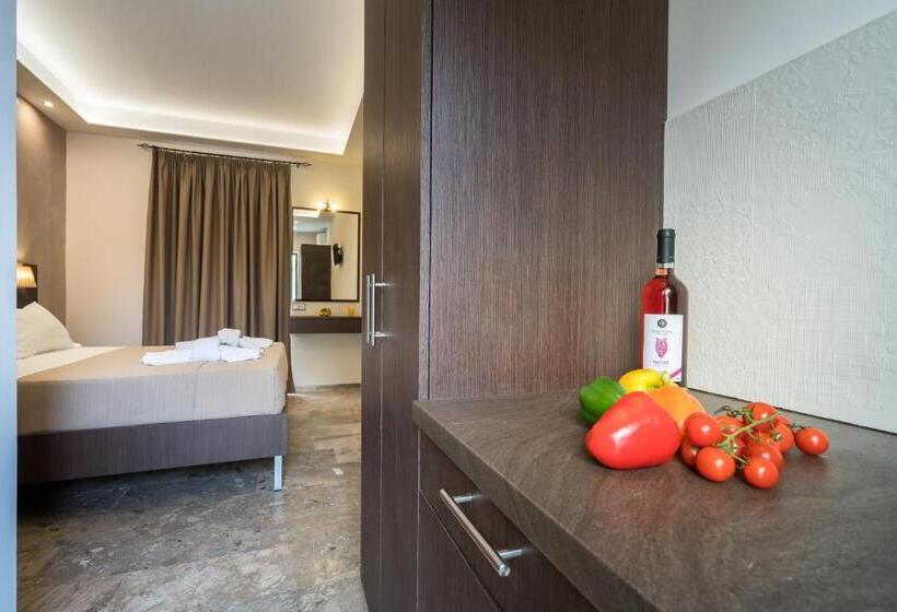 Номер Deluxe Вид на Бассейн, Memories Apartments