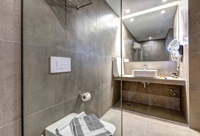 اتاق استاندارد با چشم‌انداز استخر, White Olive Elite Laganas